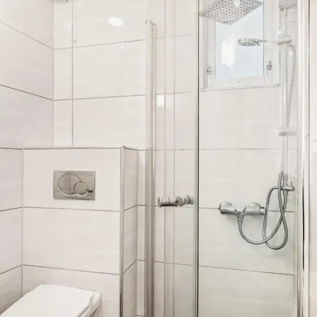 Dinbnb I Discover The Hidden Gems Of I Easy Check-in